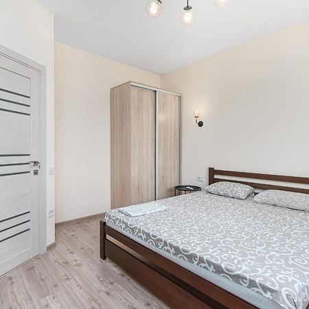 אודסה 20 Deribasivska 2 Bedrooms Apartment מראה חיצוני תמונה
