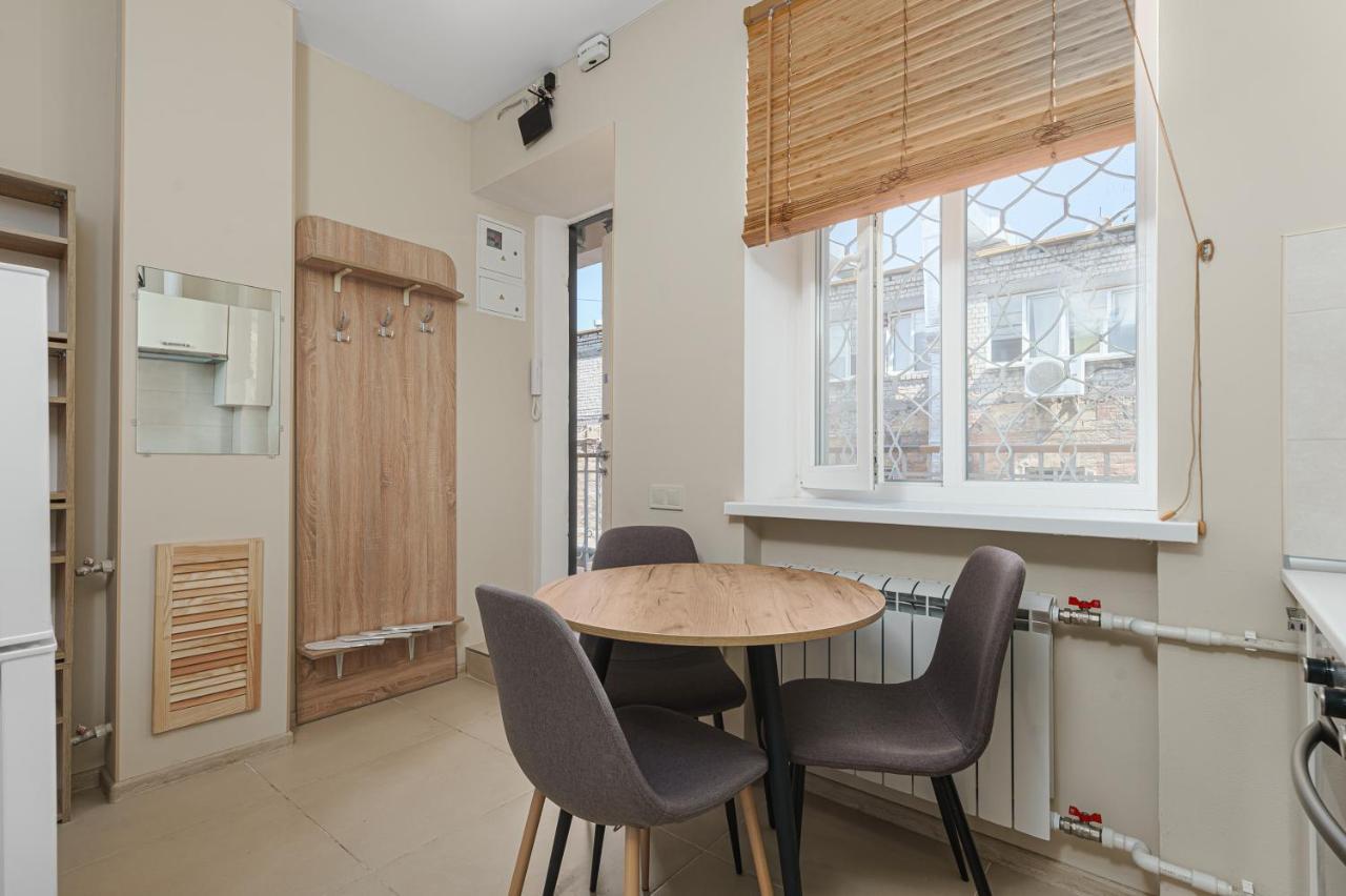 אודסה 20 Deribasivska 2 Bedrooms Apartment מראה חיצוני תמונה