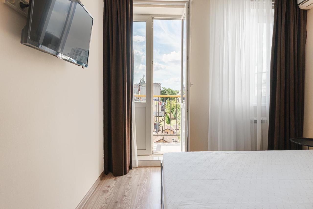 אודסה 20 Deribasivska 2 Bedrooms Apartment מראה חיצוני תמונה