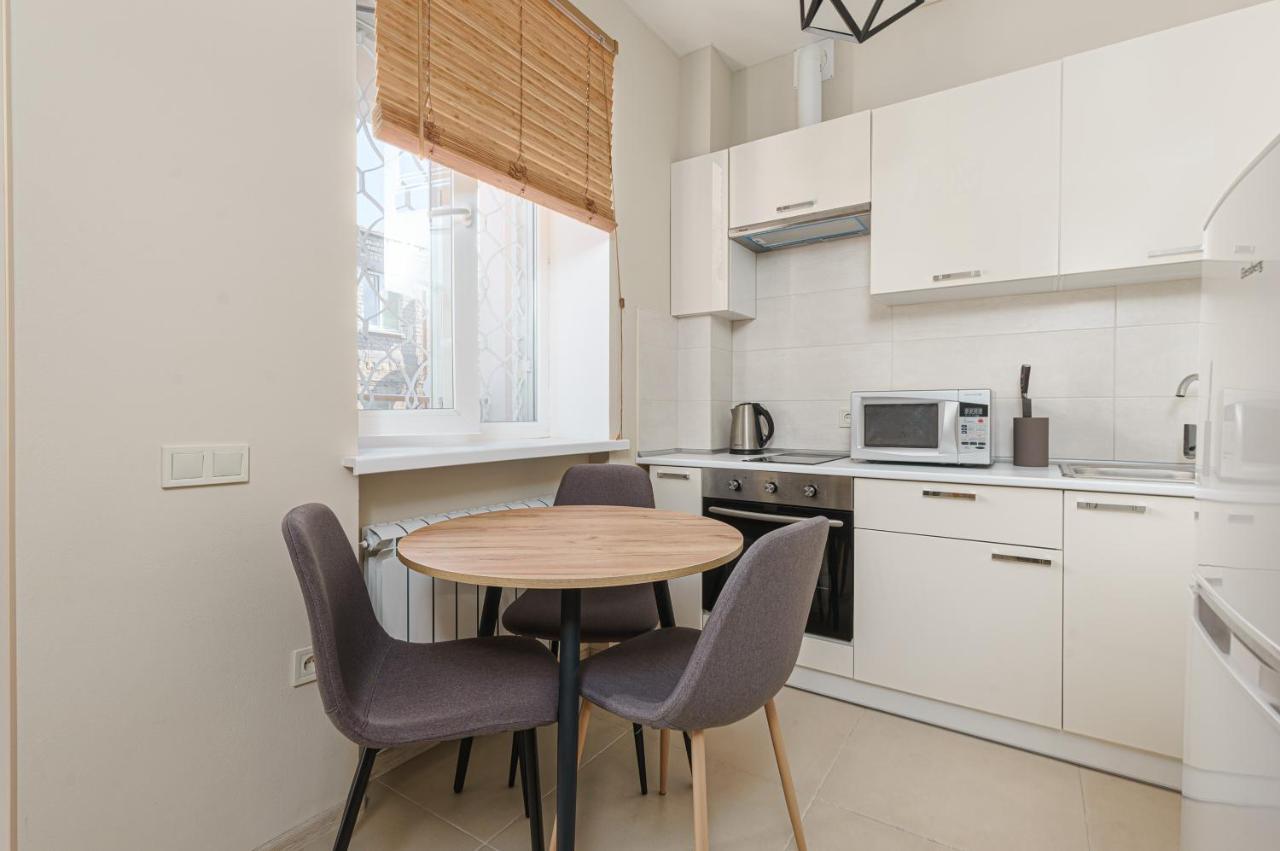 אודסה 20 Deribasivska 2 Bedrooms Apartment מראה חיצוני תמונה