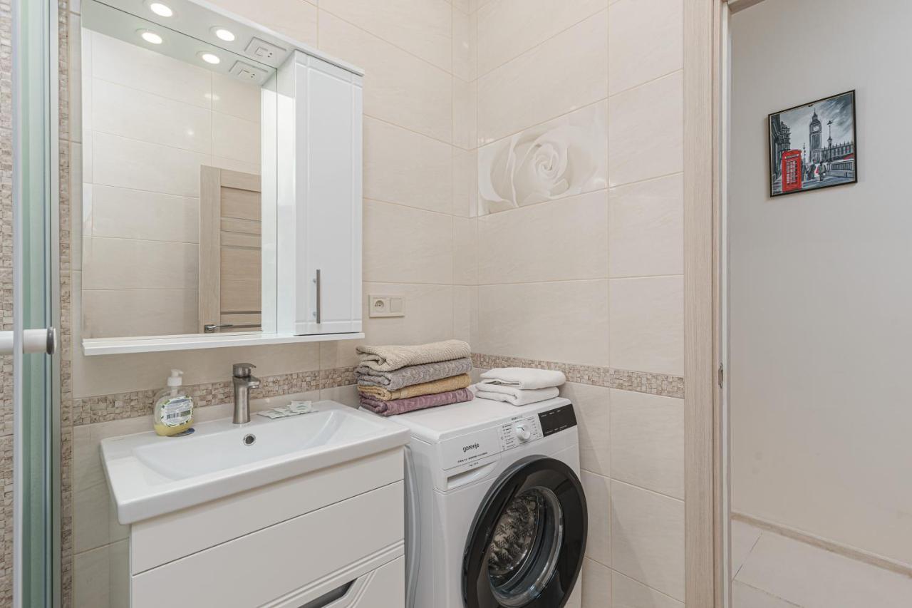 אודסה 20 Deribasivska 2 Bedrooms Apartment מראה חיצוני תמונה